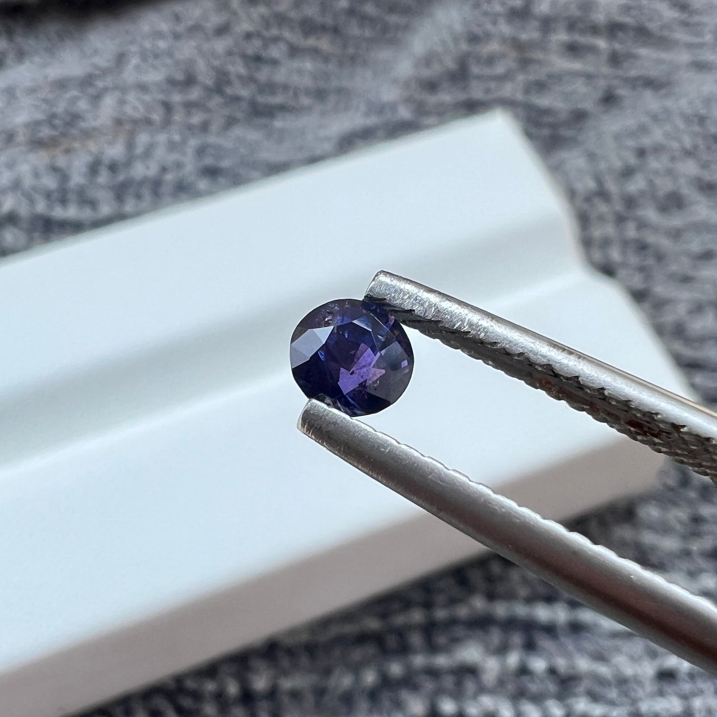 Exquisite Purple Sapphire | Natural Ceylon Gem | Perfect for Fine Jewelry