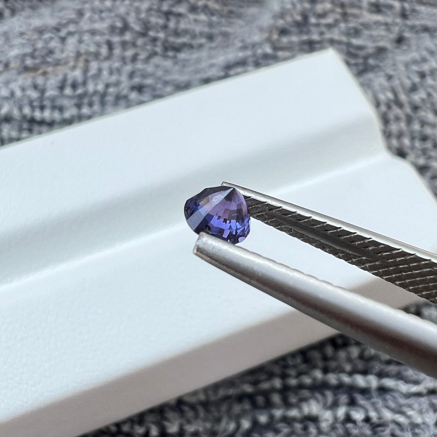 Exquisite Purple Sapphire | Natural Ceylon Gem | Perfect for Fine Jewelry