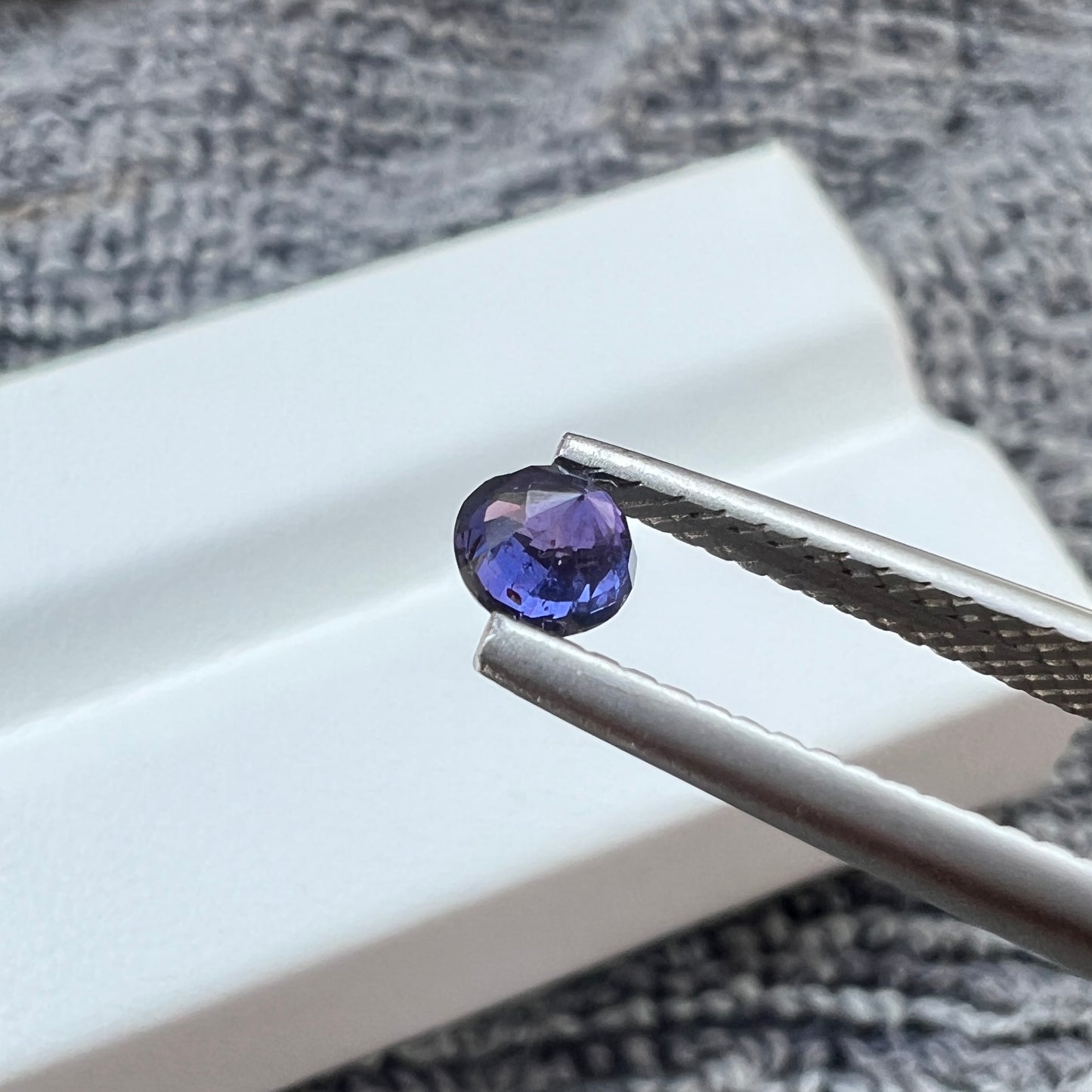 Exquisite Purple Sapphire | Natural Ceylon Gem | Perfect for Fine Jewelry