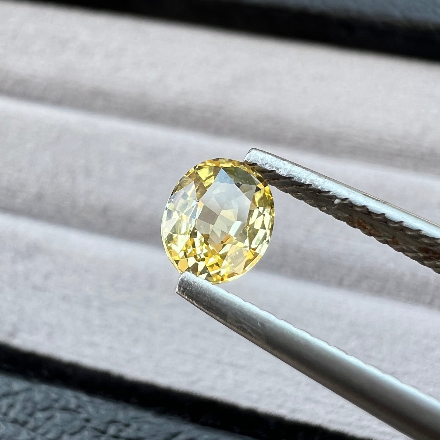 Natural yellow Sapphire Sri lanka Gemstone | check description | Good Luster