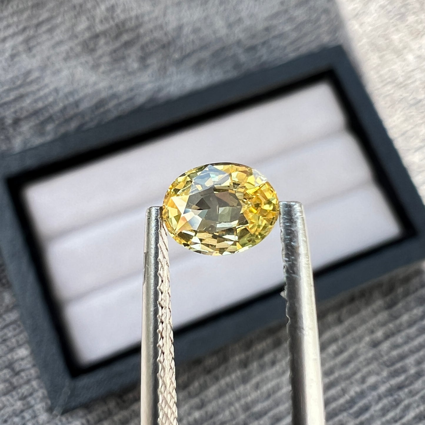 Natural yellow Sapphire Sri lanka Gemstone | check description | Good Luster