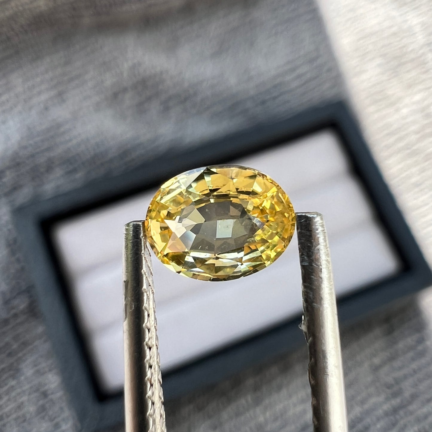 Natural yellow Sapphire Sri lanka Gemstone | check description | Good Luster