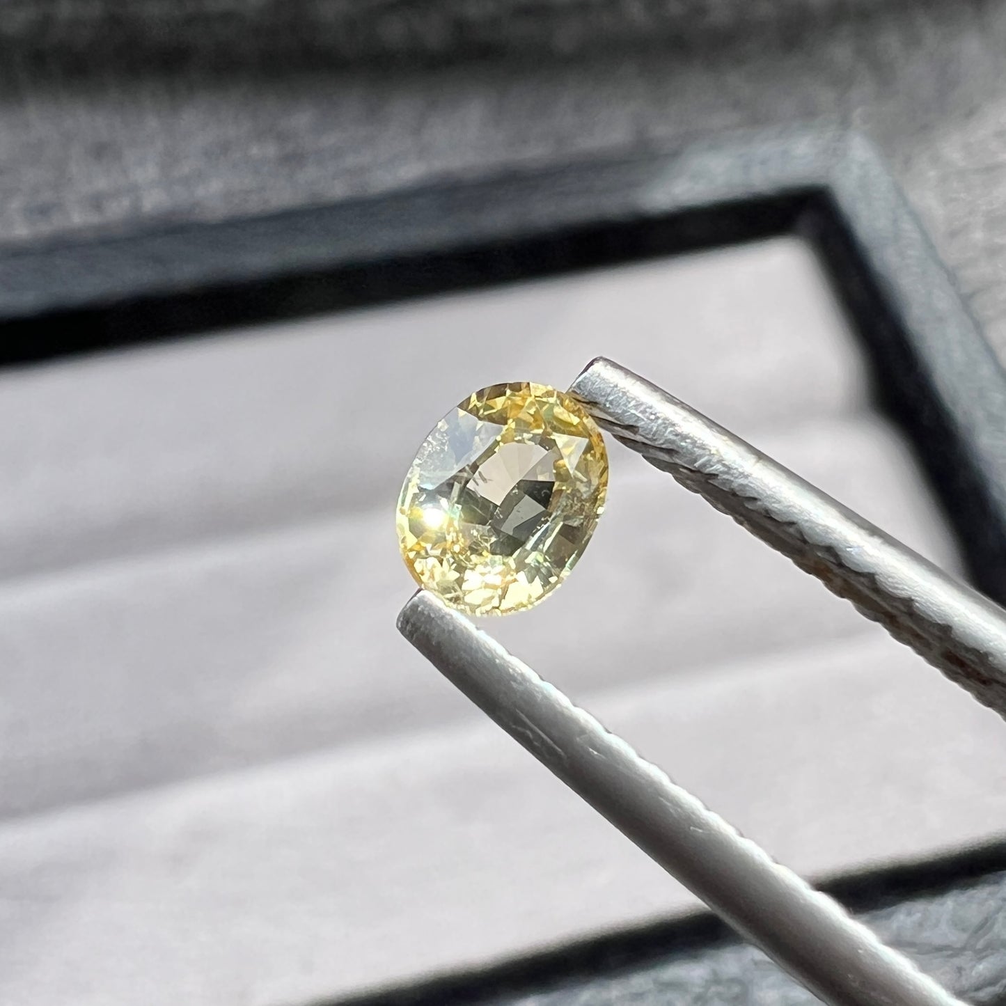 Natural yellow Sapphire Sri lanka Gemstone | check description | Good Color